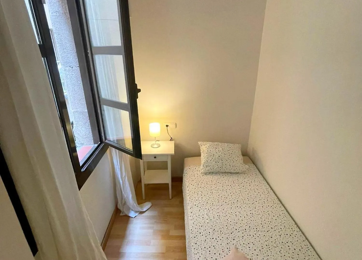 Barcelona Centre Apartment 0*,  ספרד